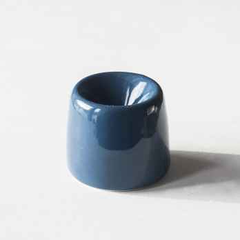 Фарфоровая чернильница-непроливайка